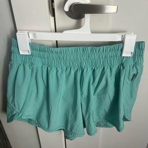 Lululemon tracker shorts